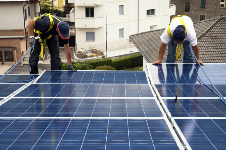 Rooftop Solar Panels Installation