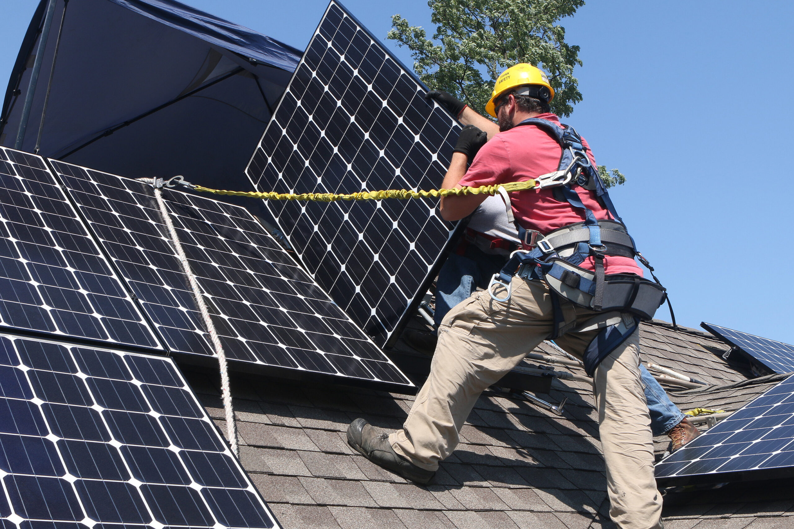 Solar panels installation company in Los Angeles, CA