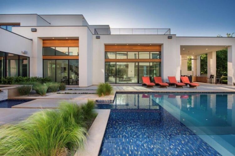 luxury home builders in los angeles